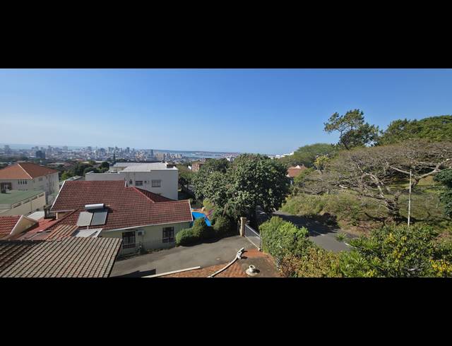 3 BEDROOM APARTMENT FOR SALE IN BULWER